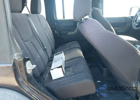 2013 Jeep Wrangler Unlimited Sport z USA, uszkodzony, nr VIN 1C4BJWDG1DL646281